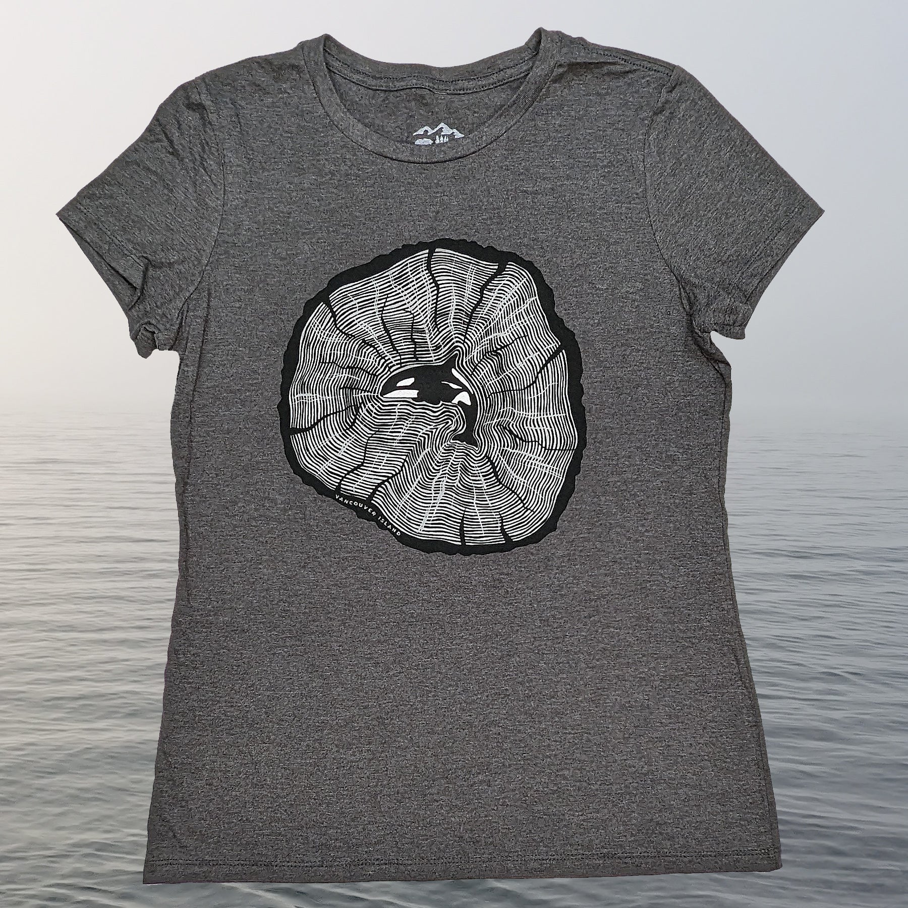 Women's Orca tree Rings crewneck t-shirt